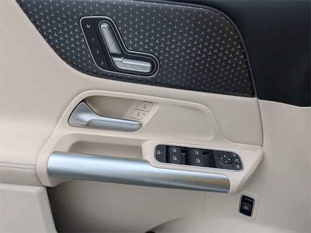2025 Mercedes-Benz GLA 250 16