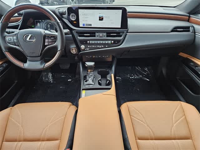 Thumbnail: 2024 Lexus ES - 14