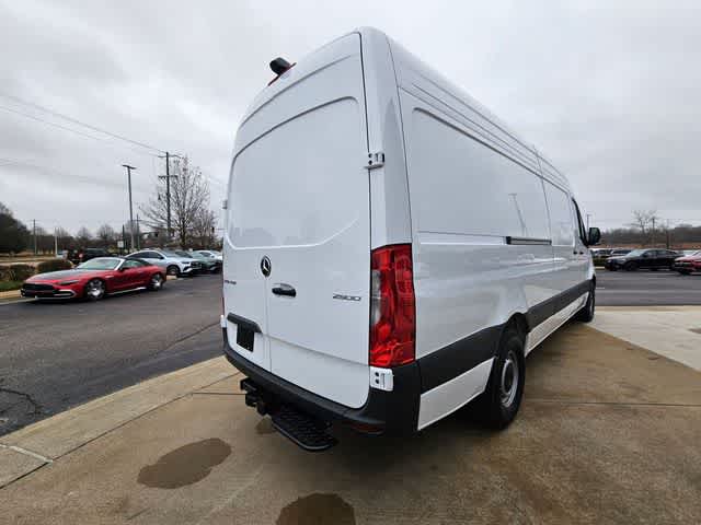 Thumbnail: 2026 Mercedes-Benz Sprinter - 8