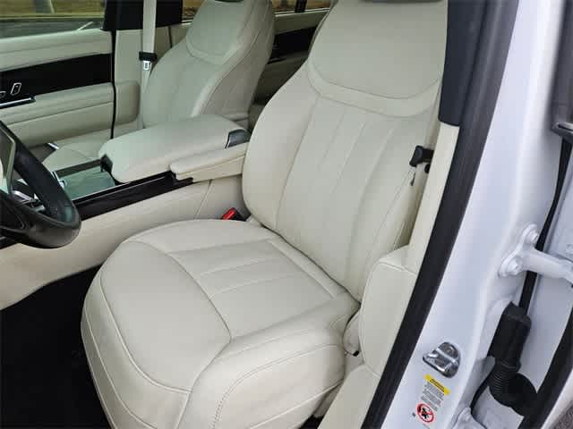 Thumbnail: 2025 Land Rover Range Rover - 15