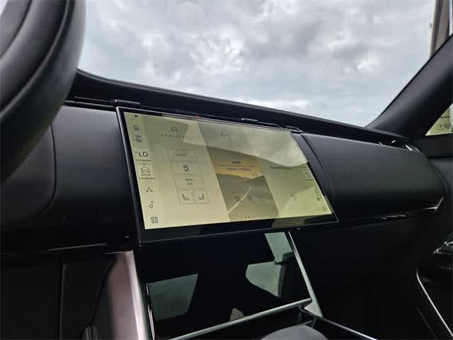 Thumbnail: 2025 Land Rover Range Rover - 30