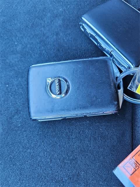 Thumbnail: 2020 Volvo XC40 - 37