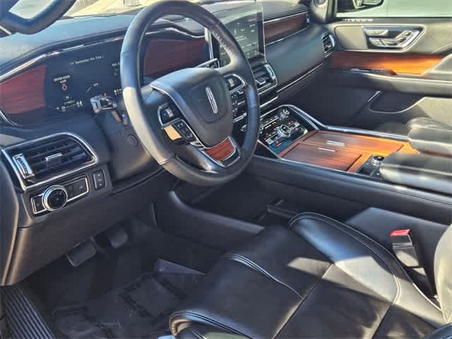 Thumbnail: 2019 Lincoln Navigator L - 2