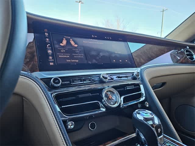 Thumbnail: 2022 Bentley Flying Spur - 26
