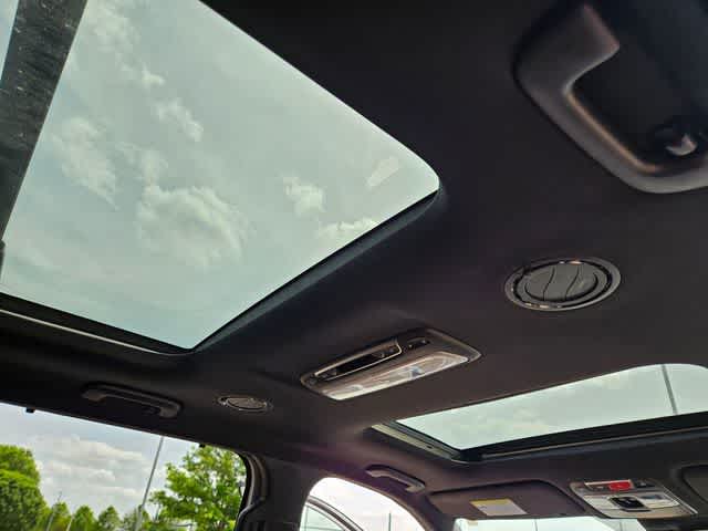 Thumbnail: 2024 Kia Telluride - 22