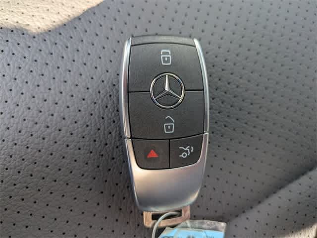 Thumbnail: 2025 Mercedes-Benz GLS - 33