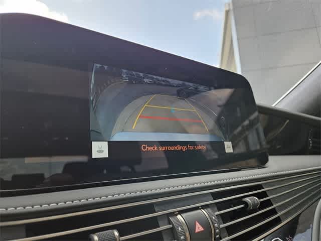 Thumbnail: 2023 Lexus LS - 30