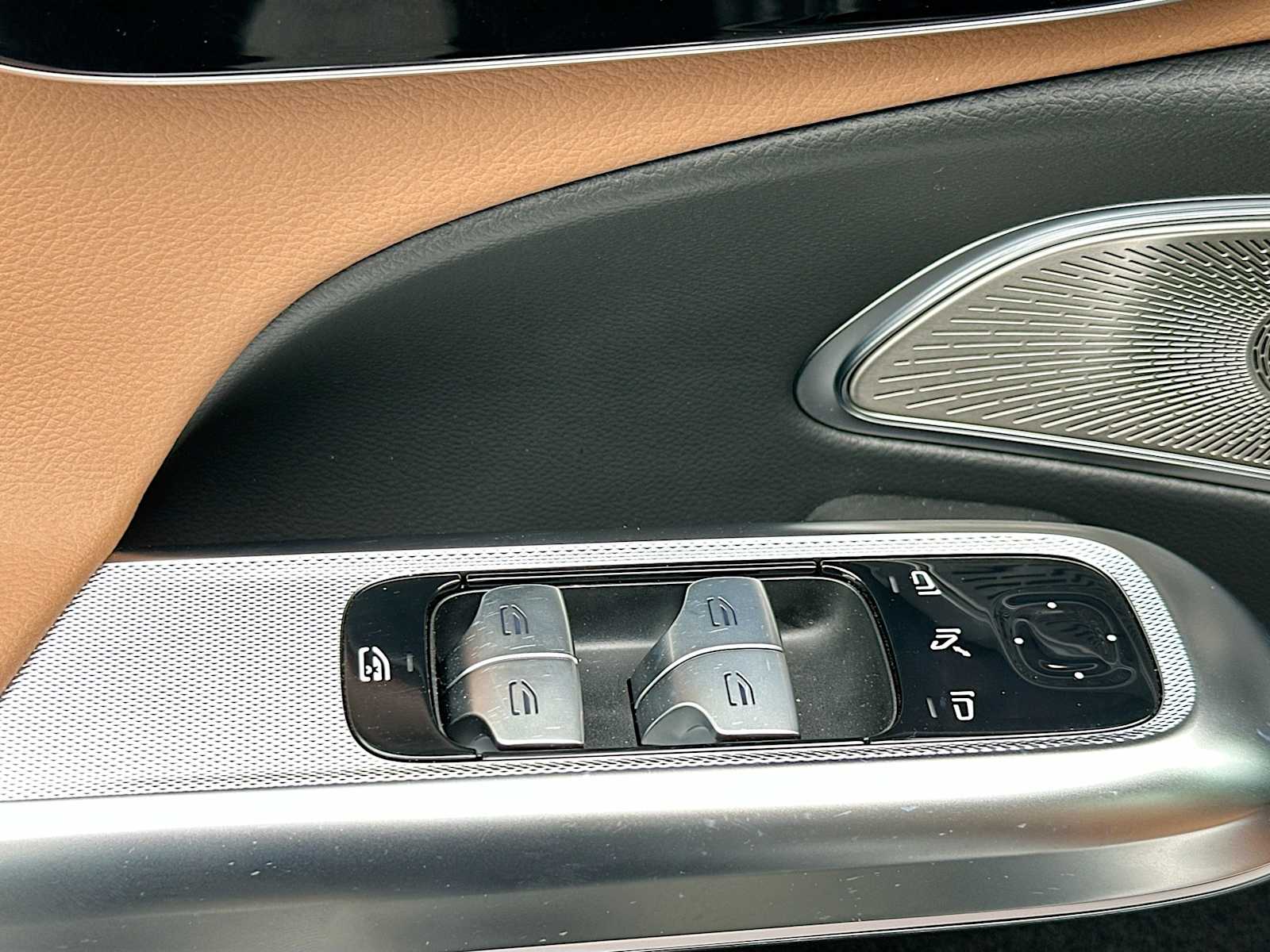 Thumbnail: 2026 Mercedes-Benz E-Class - 18