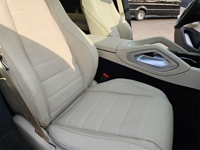 Thumbnail: 2026 Mercedes-Benz GLE - 25