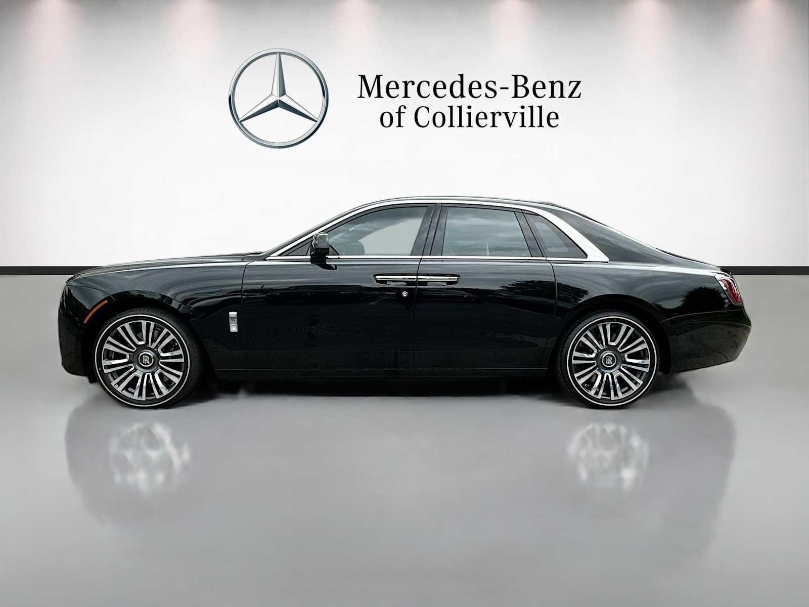 Thumbnail: 2022 Rolls-Royce Ghost - 8