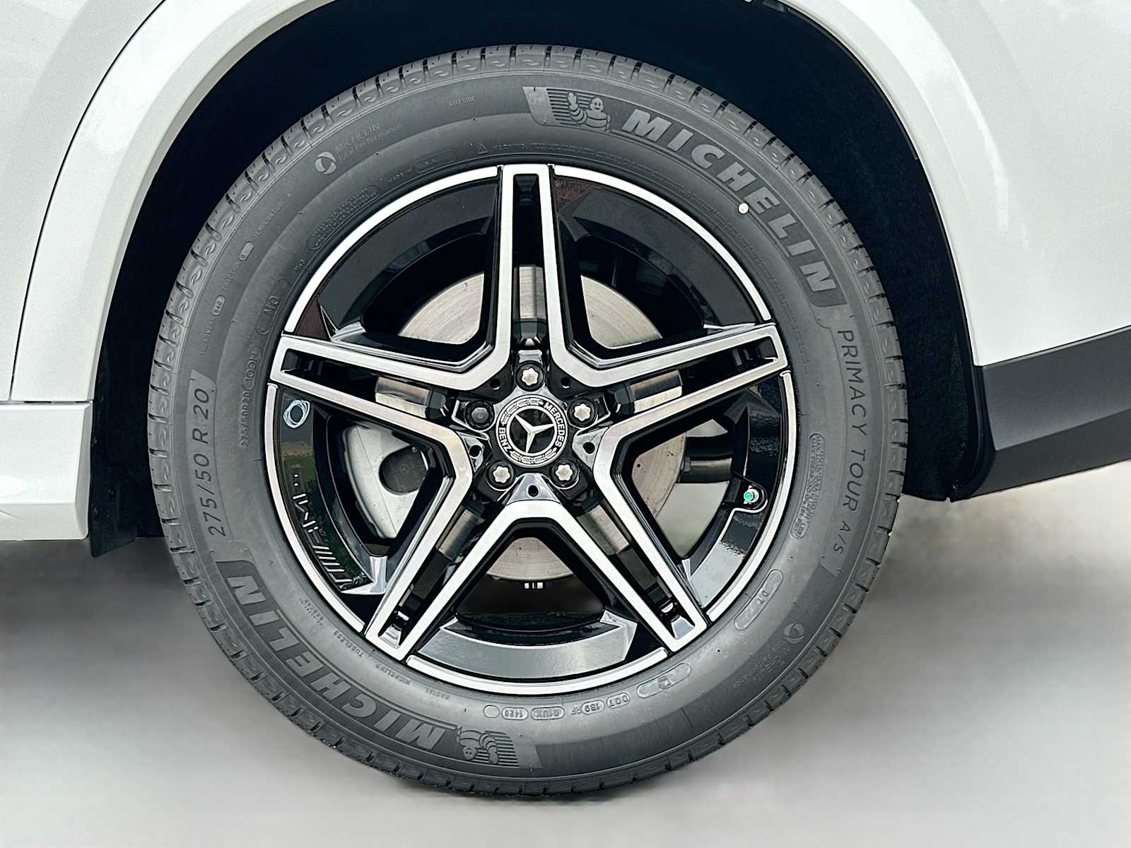 Thumbnail: 2026 Mercedes-Benz GLE - 32