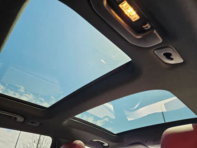 Thumbnail: 2021 Mercedes-Benz GLC - 19