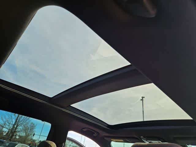 Thumbnail: 2025 Lexus RX - 22