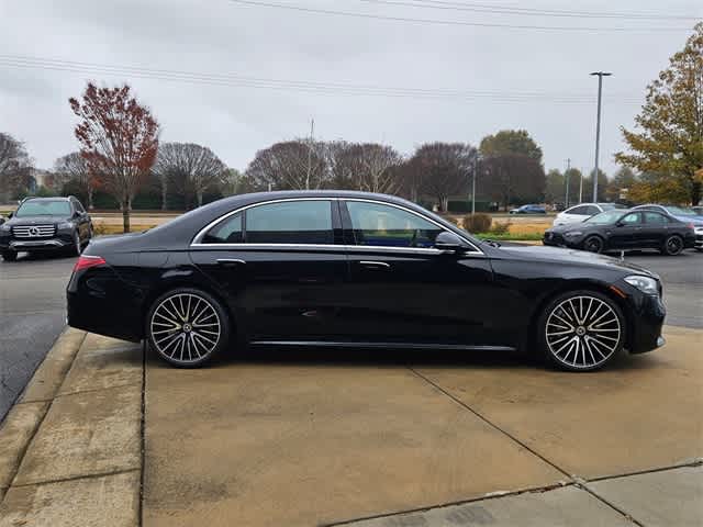 Thumbnail: 2022 Mercedes-Benz S-Class - 8