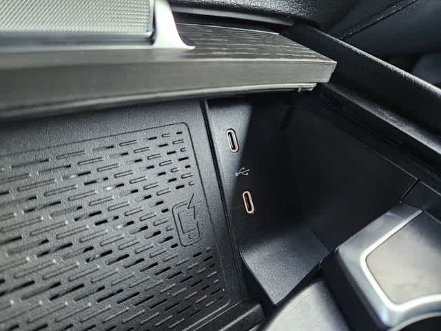 Thumbnail: 2026 Mercedes-Benz GLE - 31