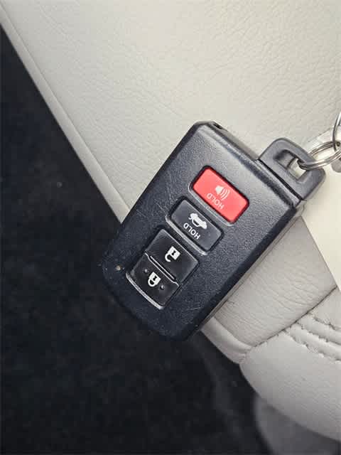 Thumbnail: 2014 Toyota Avalon - 36