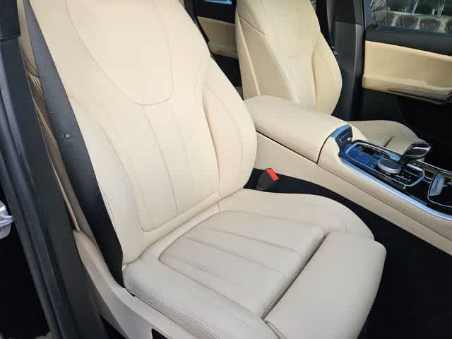 Thumbnail: 2021 BMW X5 - 24