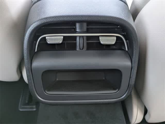 2025 Mercedes Benz E 350 photo 3