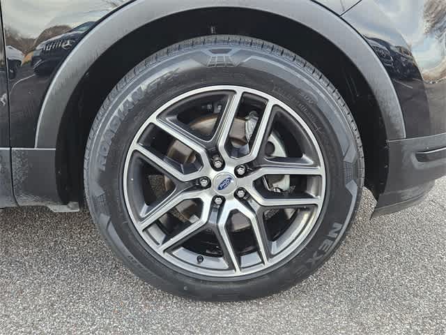 Thumbnail: 2018 Ford Explorer - 13