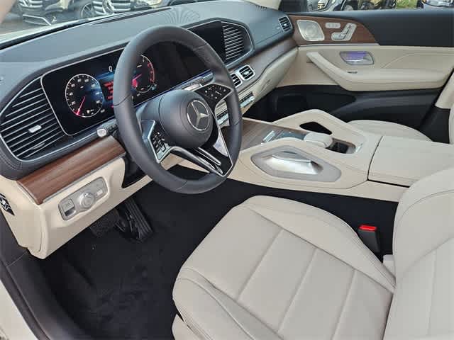 Thumbnail: 2026 Mercedes-Benz GLE - 2