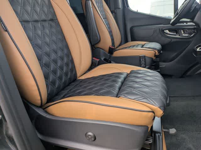 Thumbnail: 2024 Mercedes-Benz Sprinter - 22