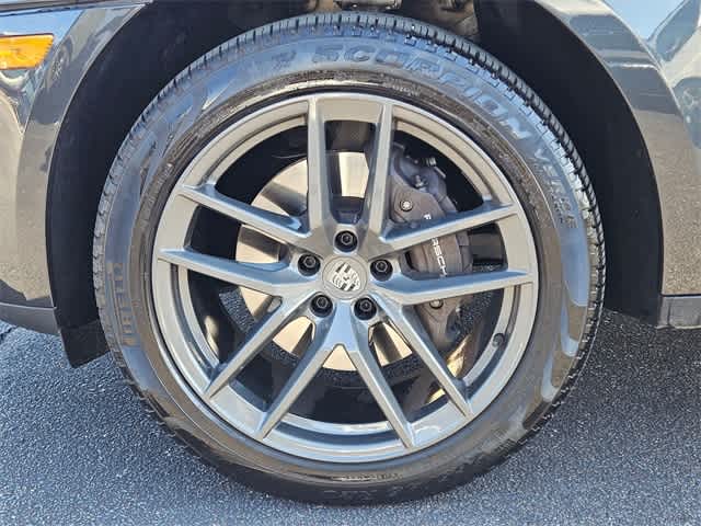 Thumbnail: 2024 Porsche Macan - 13