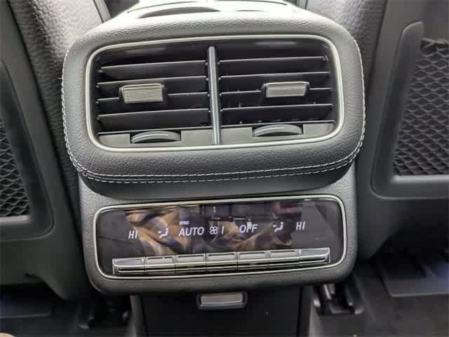 Thumbnail: 2025 Mercedes-Benz GLS - 4