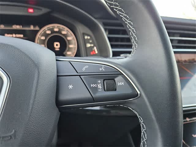 Thumbnail: 2025 Audi Q8 - 25