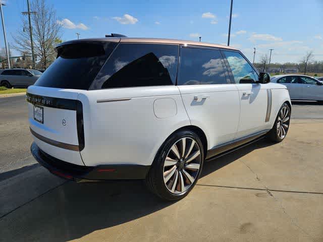 Thumbnail: 2026 Land Rover Range Rover - 8