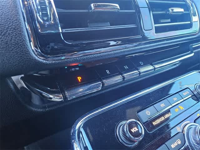 Thumbnail: 2019 Lincoln Navigator L - 35