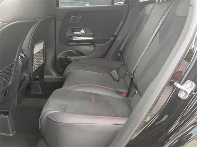 2025 Mercedes-Benz GLA 250 5
