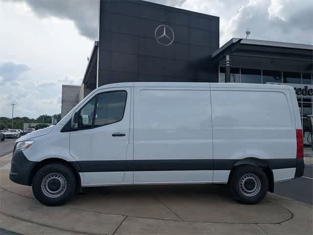 Thumbnail: 2025 Mercedes-Benz Sprinter - 4