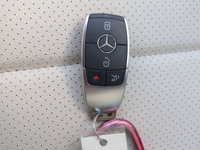 Thumbnail: 2026 Mercedes-Benz GLE - 34