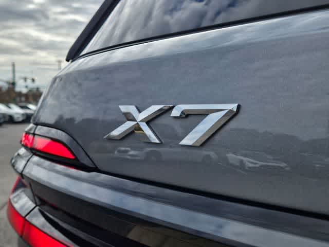Thumbnail: 2026 BMW X7 - 12