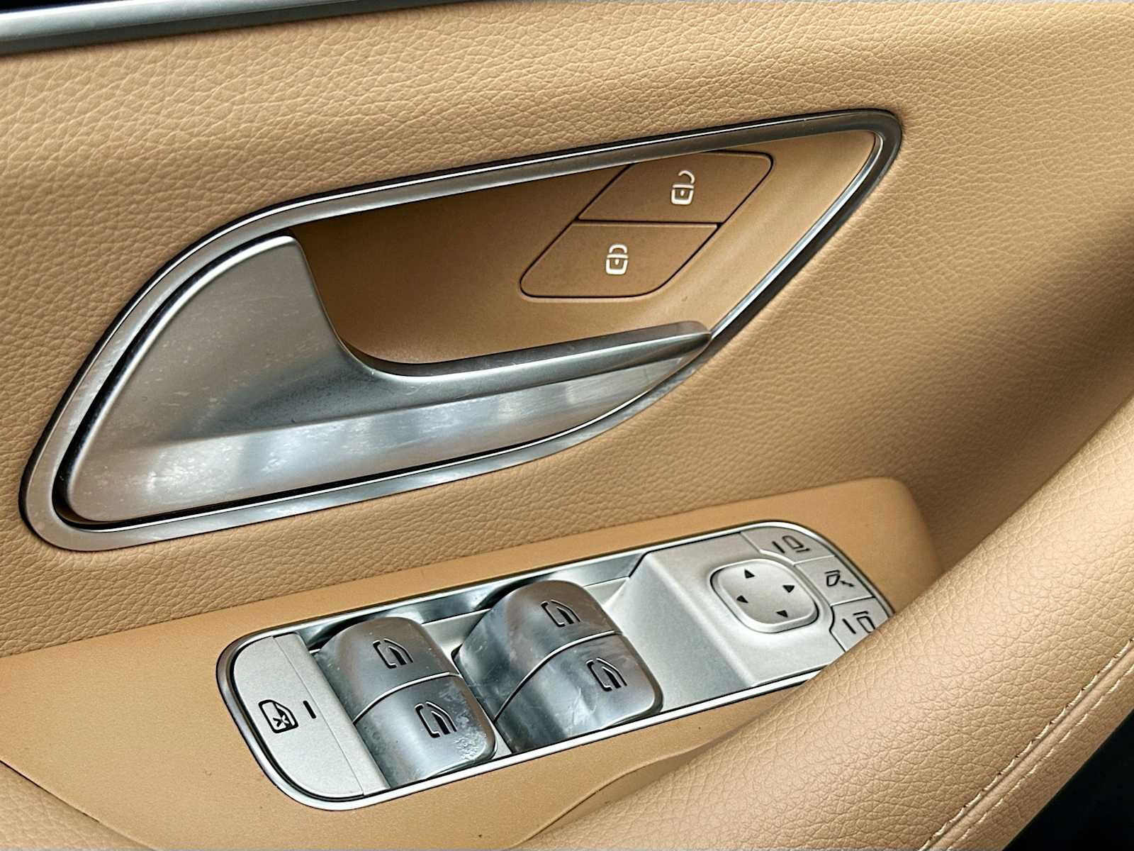 Thumbnail: 2026 Mercedes-Benz GLS - 18