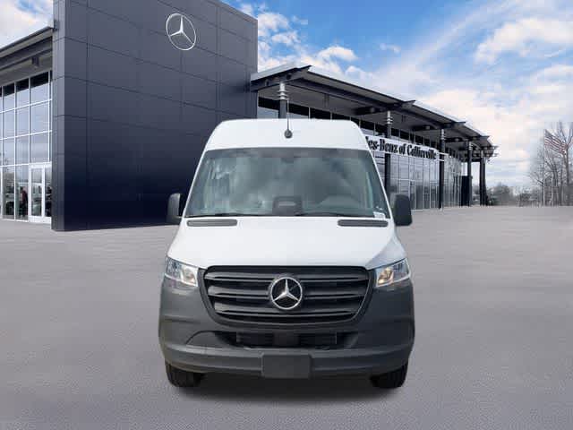 Thumbnail: 2025 Mercedes-Benz Sprinter - 13