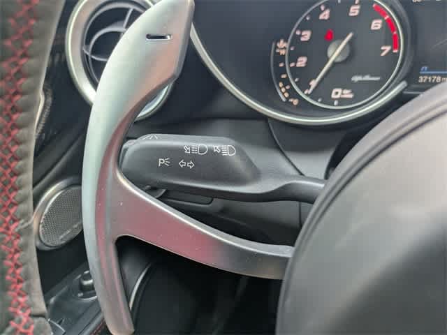 Thumbnail: 2023 Alfa Romeo Giulia - 25