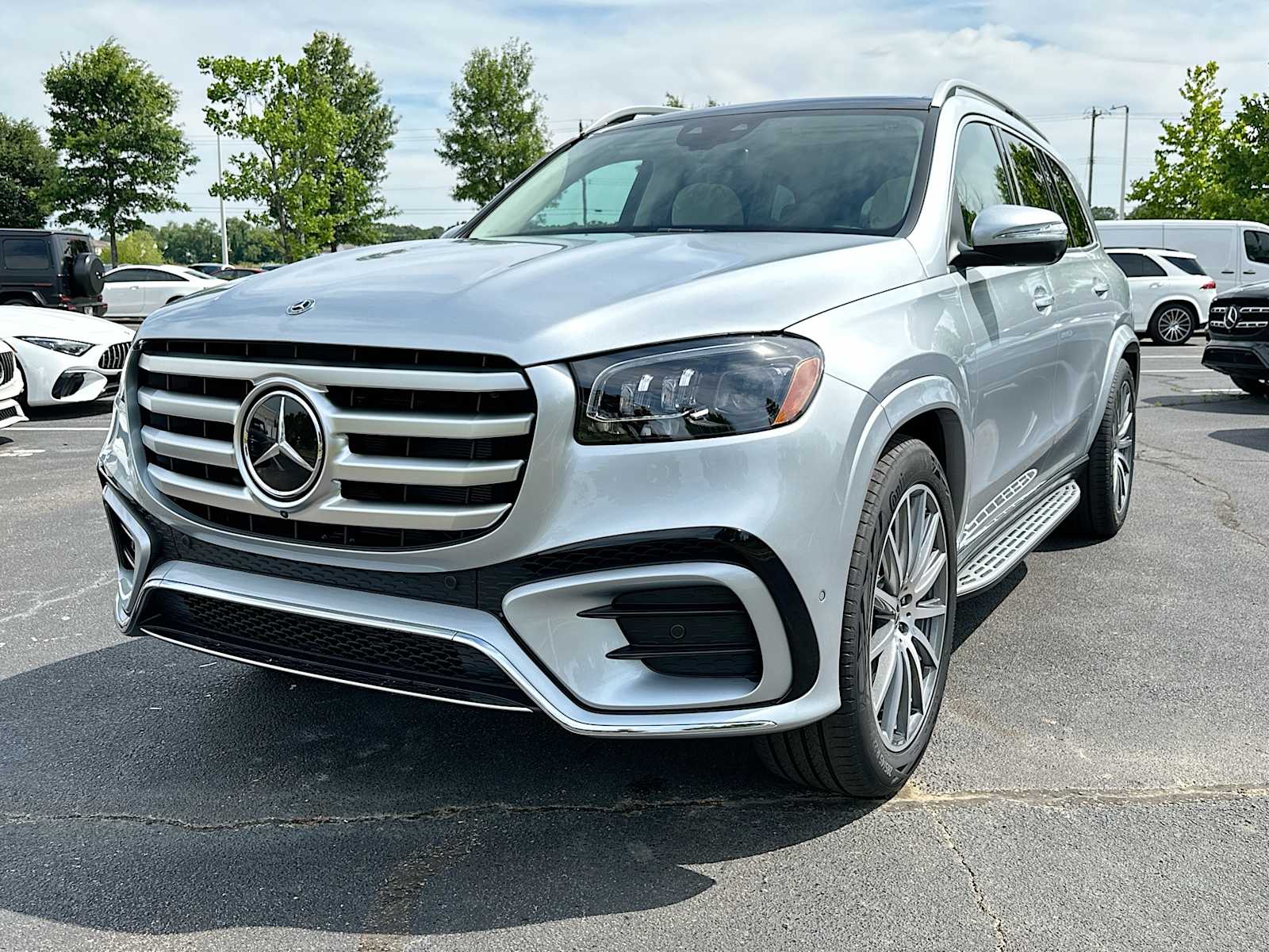 2026 Mercedes-Benz GLS GLS 450 4MATIC's photo