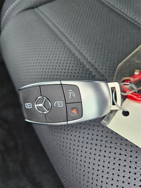 Thumbnail: 2026 Mercedes-Benz GLE - 34