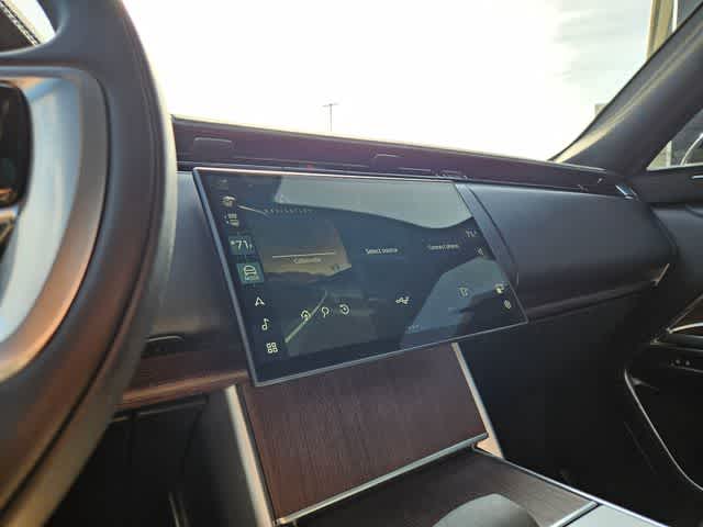 Thumbnail: 2025 Land Rover Range Rover - 30