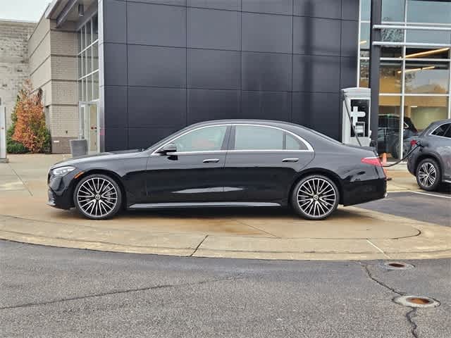 Thumbnail: 2022 Mercedes-Benz S-Class - 4