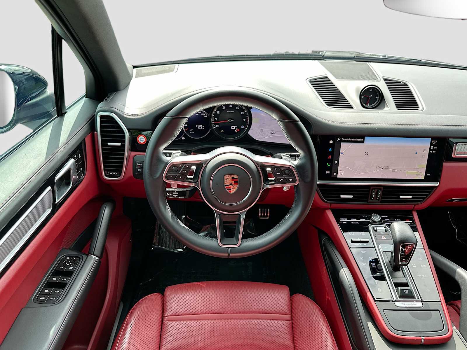 Thumbnail: 2023 Porsche Cayenne - 24