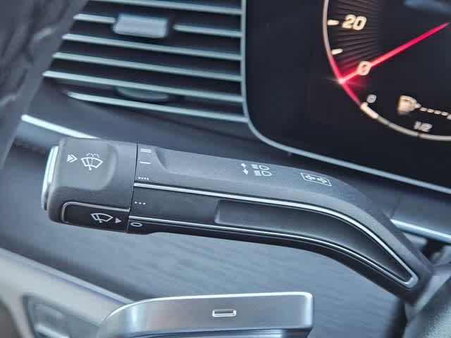 Thumbnail: 2026 Mercedes-Benz GLE - 26