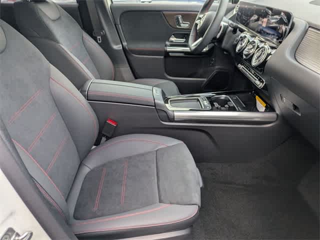 Thumbnail: 2026 Mercedes-Benz GLA - 22