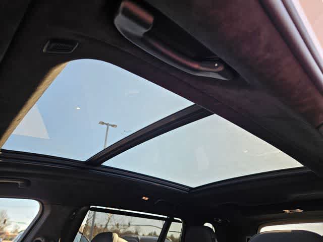 Thumbnail: 2025 BMW X7 - 17