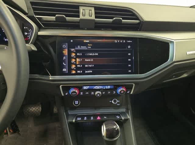 Thumbnail: 2025 Audi Q3 - 6