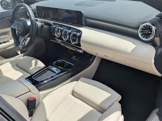 2025 Mercedes-Benz CLA 250 11