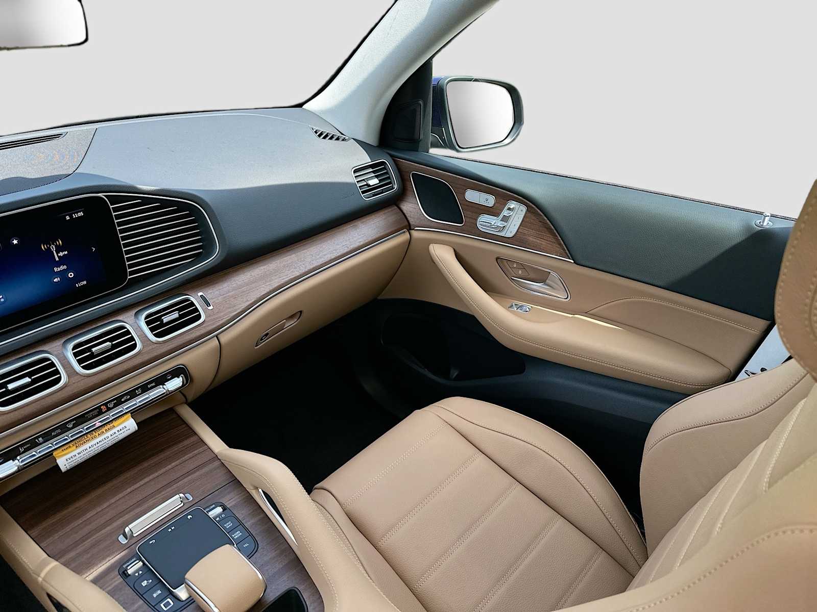 Thumbnail: 2026 Mercedes-Benz GLE - 25