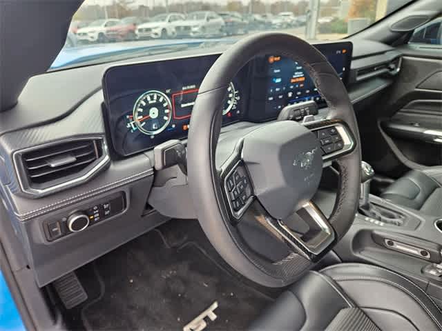 Thumbnail: 2025 Ford Mustang - 14