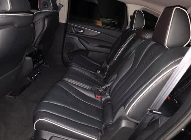 Thumbnail: 2023 Acura MDX - 4